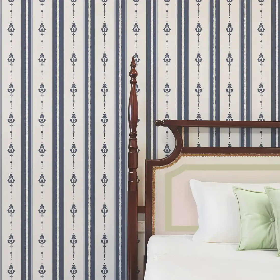 Vintage Motif Stripe Wallpaper